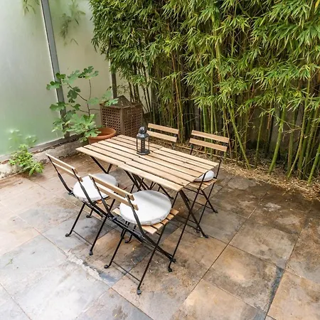 Sleek And Flat With Backyard In Sisli *